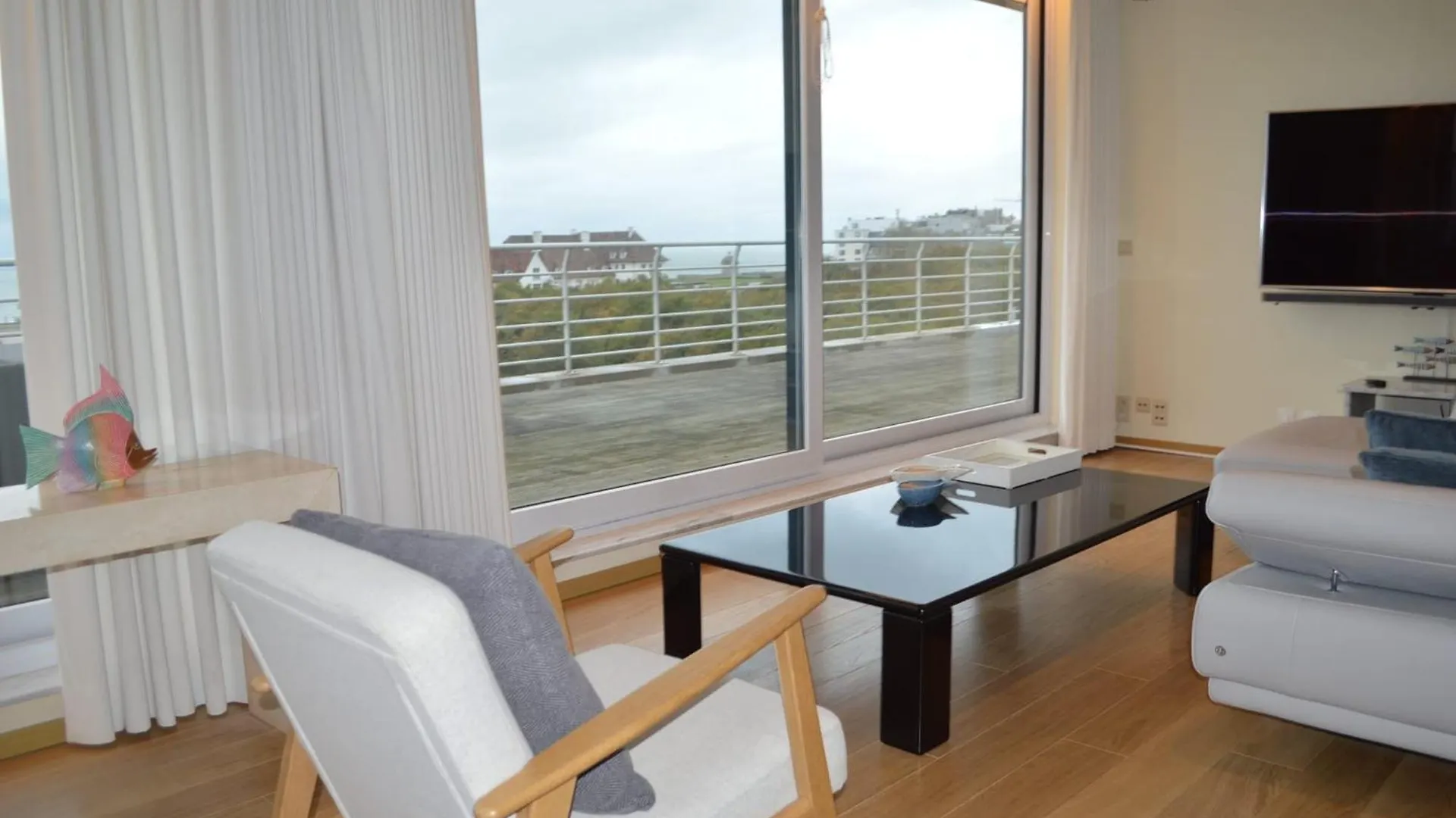 Apartment Penthouse Ostend With Seaview